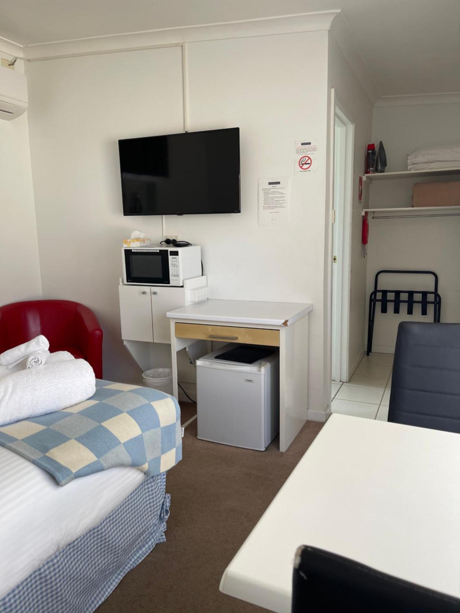 Euroa Motor Inn Bagian luar foto