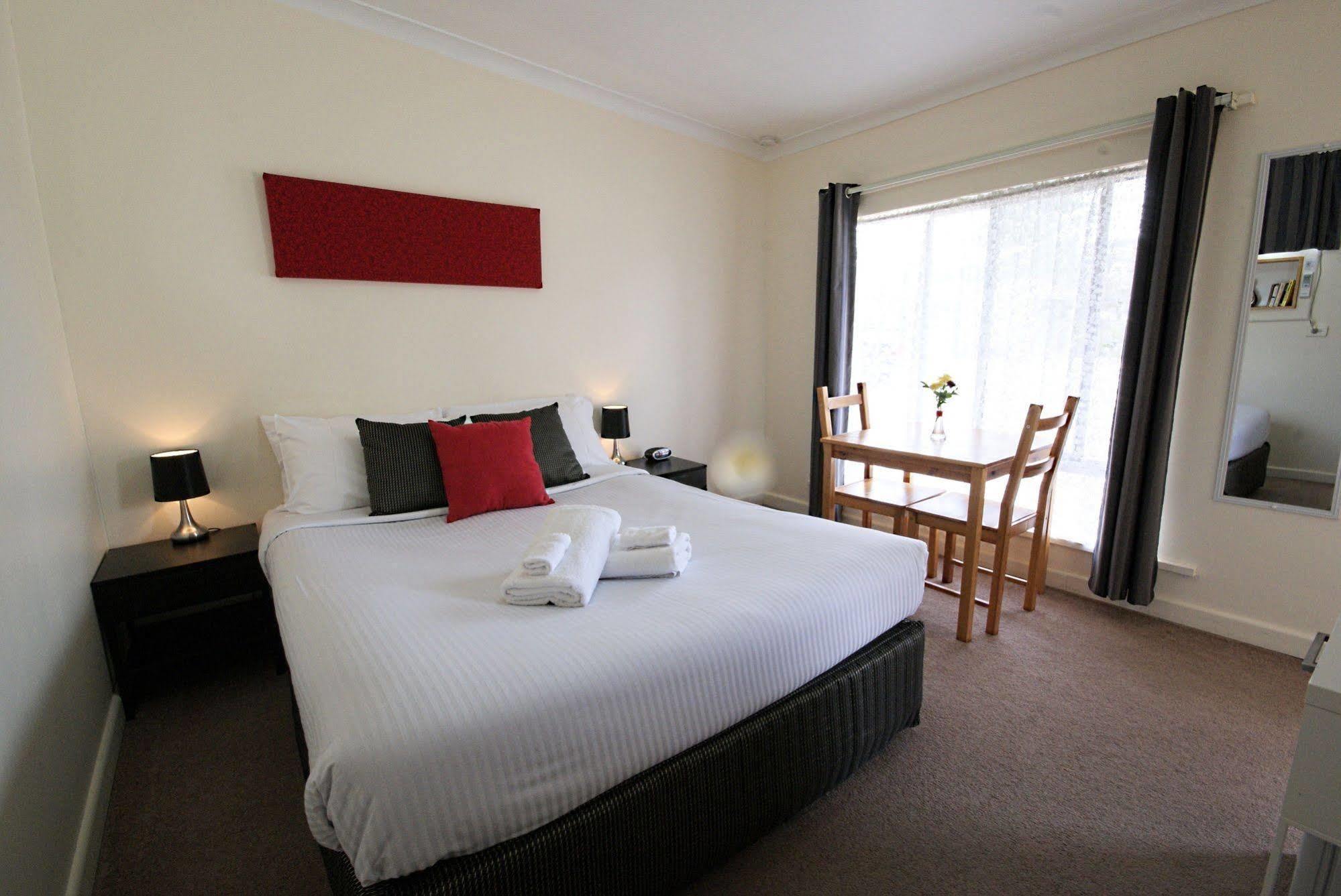 Euroa Motor Inn Bagian luar foto