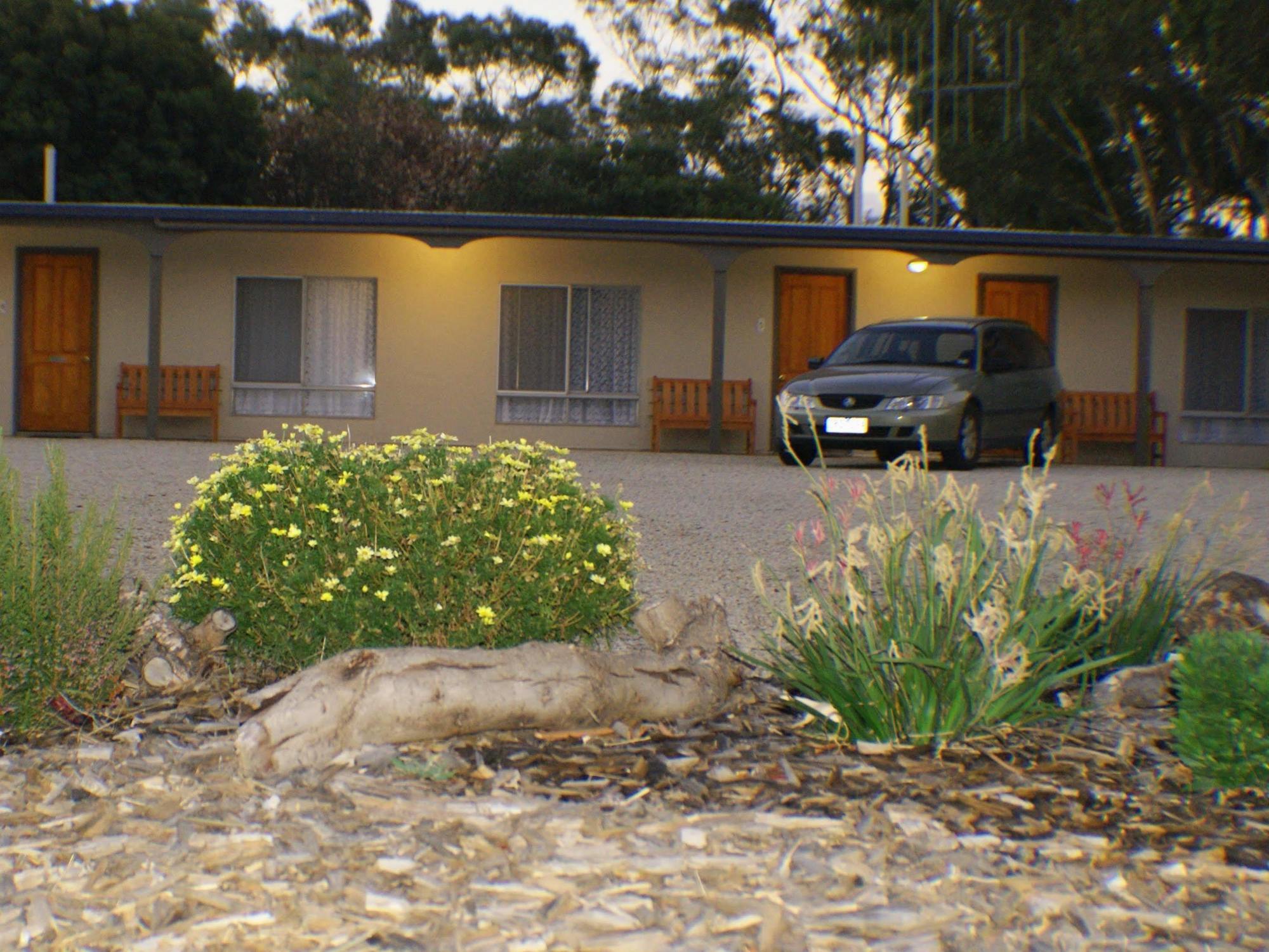Euroa Motor Inn Bagian luar foto