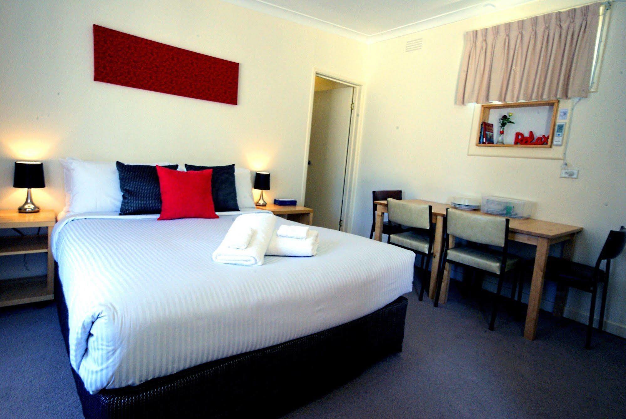 Euroa Motor Inn Bagian luar foto